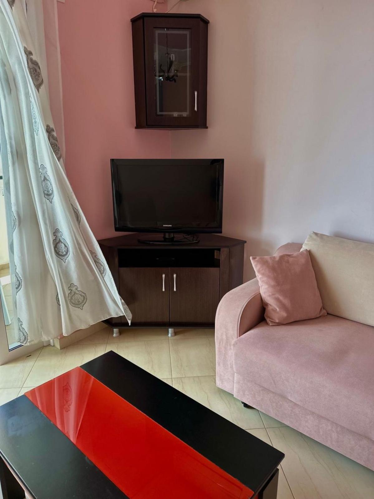 Esmeralda Apartaments Sarande Bagian luar foto