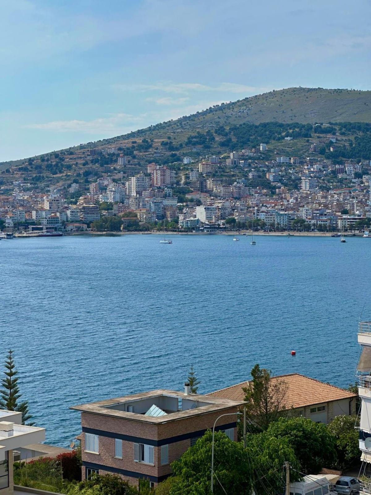 Esmeralda Apartaments Sarande Bagian luar foto