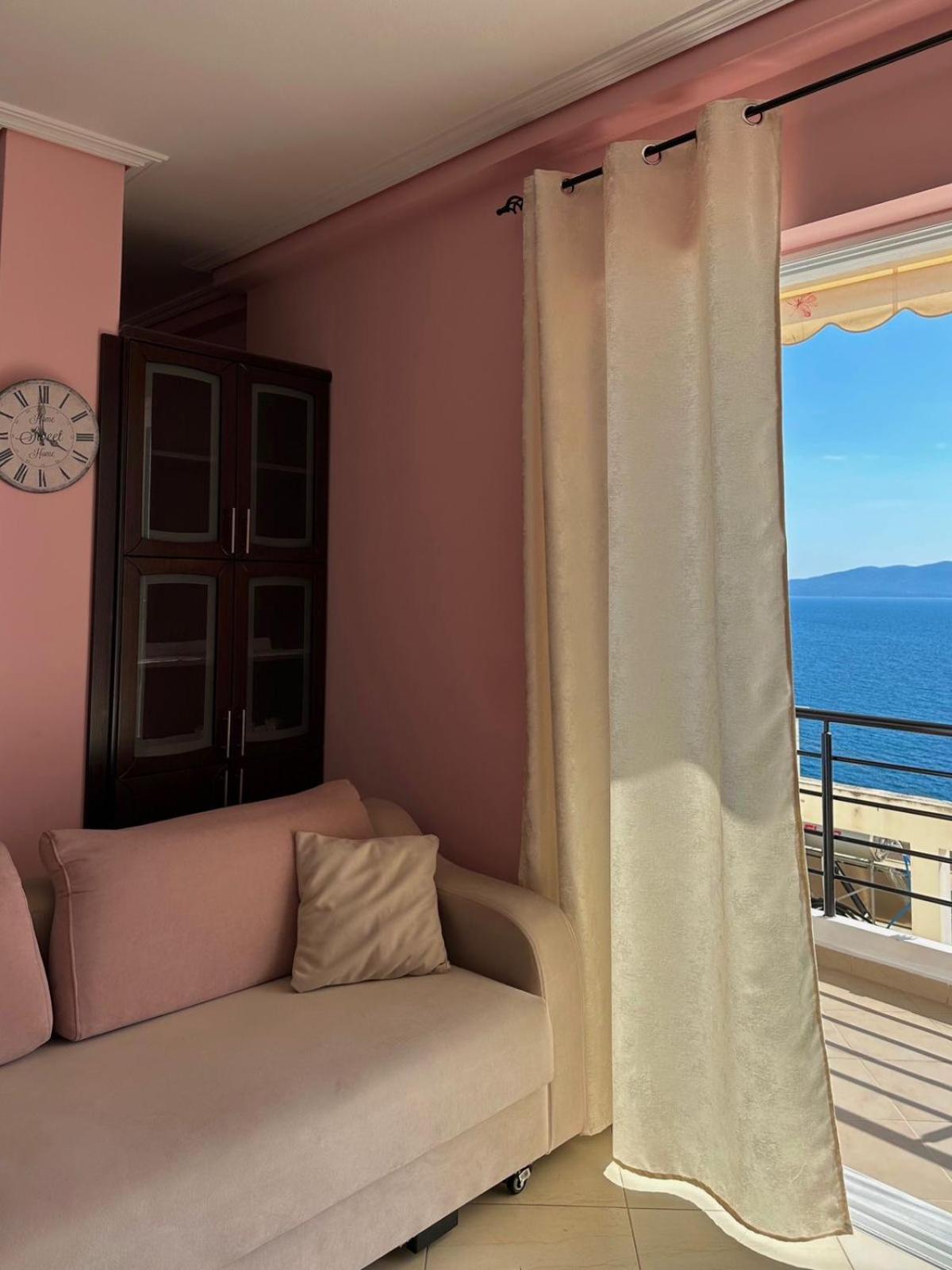 Esmeralda Apartaments Sarande Bagian luar foto