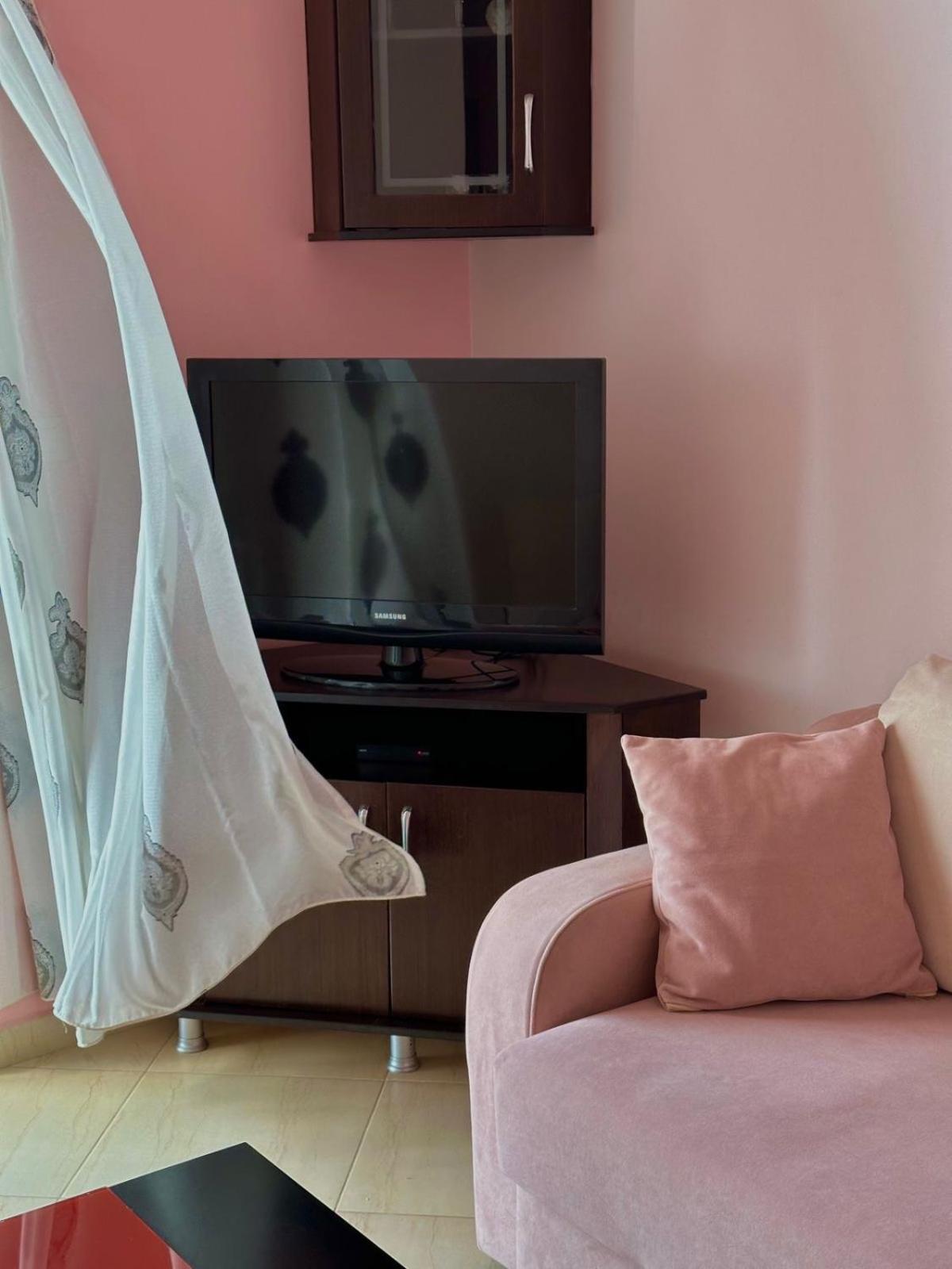 Esmeralda Apartaments Sarande Bagian luar foto