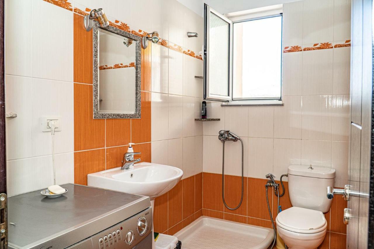 Esmeralda Apartaments Sarande Bagian luar foto